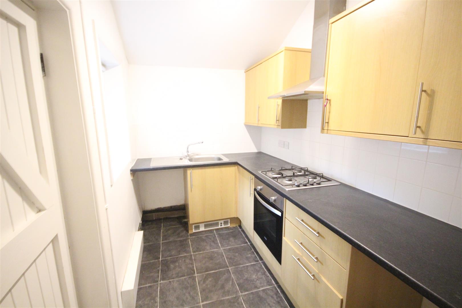 2 bedroom mid terrace house To Let in Barnoldswick - IMG_6239.jpg